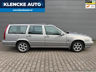 Volvo V70 2.5 Exclusive-Line AUTOMAAT 231.893km Leer Cruise ctrl Climate ctrl 2e eigenaar 5-cilinder