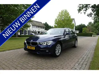 BMW 3 Serie Touring 330i Centennial Executive | Trekhaak | LED | Navi | PDC |