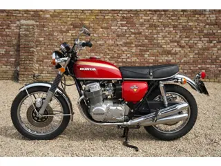 Honda CB750 K2 Four Extensive restoration, Finished in Candy Ruby Red, A top-notch enthusiast motorc