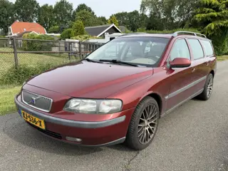 Volvo V70 2.4 T Geartr. C.L. (bj 2000, automaat)