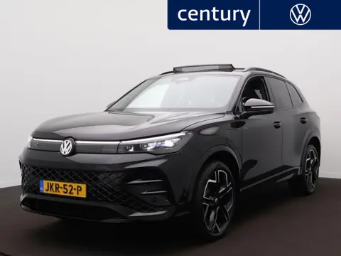 Volkswagen Tiguan 1.5 eHybrid R-Line Edition DSG / Panoramadak / Wegklapbare trekhaak / Achteruitrij