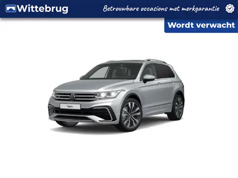 Volkswagen Tiguan 1.4 TSI DSG eHybrid 245pk R-Line Business / Panorama dak / IQ-Led / Zwenkbare trek
