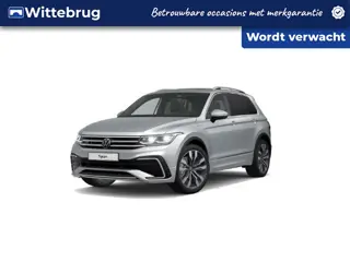 Volkswagen Tiguan 1.4 TSI DSG eHybrid 245pk R-Line Business / Panorama dak / IQ-Led / Zwenkbare trek