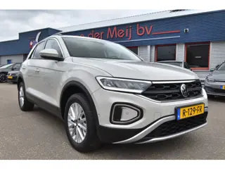 Volkswagen T-Roc 1.5 TSI Life 75 Edition , VIRTUAL COCKPIT , NAVI , CR CONTR , LED KOPL , PDC V+A , 