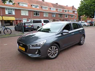 Hyundai i30 1.4 T-GDI Premium AUTOMAAT 140 PK (bj 2018)