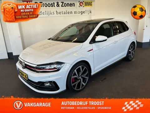 Volkswagen Polo 2.0 TSI GTI | Panoramadak | Digital dashboard | Adaptief onderstel | Achteruitrijcam