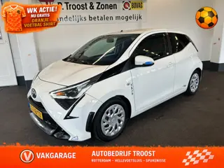 Toyota Aygo 1.0 VVT-i x-play limited Sport | Apple carplay | Achteruitrijcamera | Airco | Sportuitla