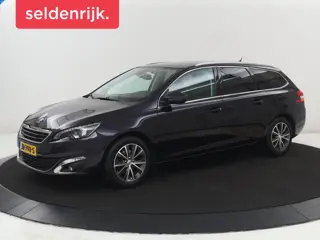 Peugeot 308 1.2 PureTech Allure | Panoramadak | Trekhaak |  Camera | Navigatie | Full LED | Parkeerh