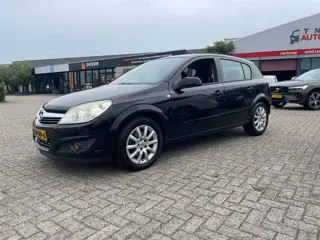 Opel Astra 1.6 Temptation airco navi