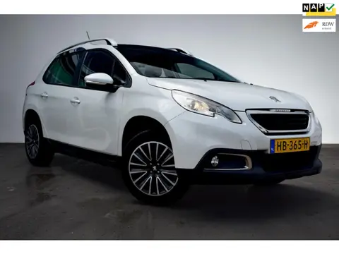Peugeot 2008 1.2 PureTech Active, Panoramadak, Full map navigatie, Airco, Elektrische ramen,