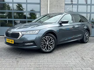 Skoda Octavia 1.5 TSI First Edition |PARKEERCAMERA|NAVIGATIE|
