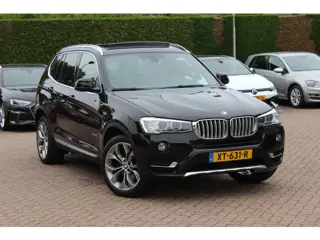 BMW X3 xDrive28i Centennial High Exe. / Panoramadak / Camera / Leder / Navigatie / 18'' / DAB / Stuu