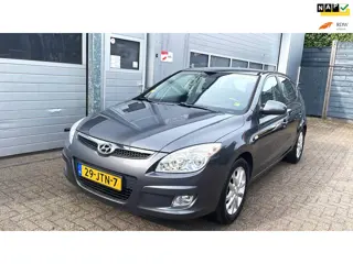 Hyundai I30 2.0i Style-Leder-Clima-Cruise-Trekhaak-New APK