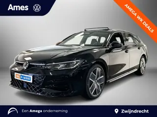 Volkswagen Passat Variant 1.5 150pk eTSI R-Line Edition Achteruitrijcamera | Panoramadak | Navigatie