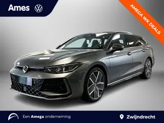 Volkswagen Passat Variant 1.5 150pk eTSI R-Line Edition App-Connect Wireless | Panoramadak | Achteru