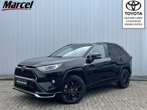 Toyota RAV4 2.5 Plug-in Hybrid AWD Style 1500 KG treklast Stoelverwarming Parkeer Dodehoek sensoren