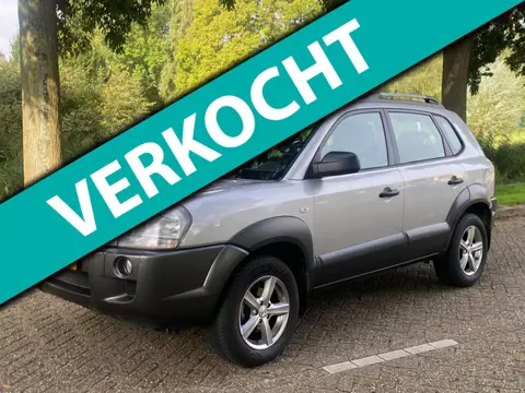 Hyundai Tucson 2.0i Active 2006 trekhaak! keurig onderhouden! nieuwe koppeling+distributieriem! rook
