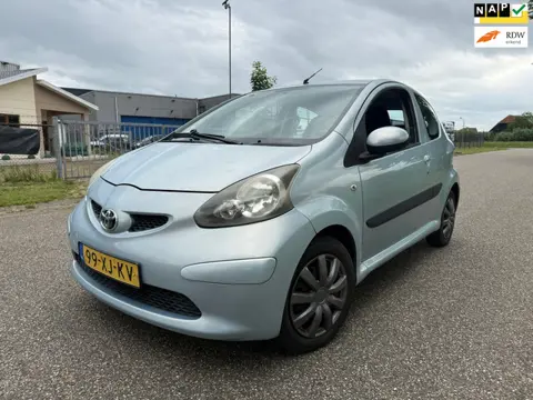 Toyota Aygo 1.0-12V + NAP/APK 2027