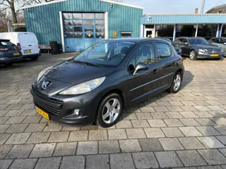 Peugeot 207 1.6 VTi Première