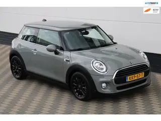 Mini Cooper 1.5 Automaat LED Xenon Clima PDC extra winterset