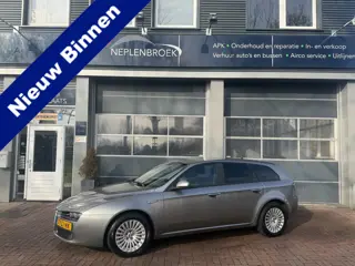 Alfa Romeo 159 Sportwagon 1.8 mpi Business Apk 02-2027 leuk beginners auto !!