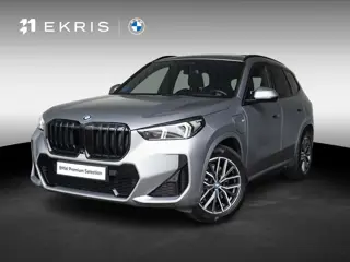 BMW X1 xDrive30e | M Sportpakket | Innovation Pack | Travel Pack | Glazen panoramadak | Driving Assi