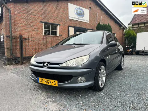Peugeot 206 1.4 Génération ( Airco + Elektrische ramen )
