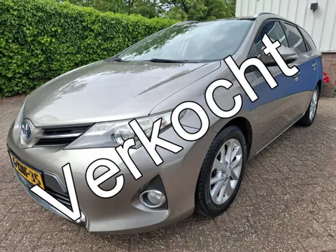 Toyota Auris Touring Sports 1.8 Hybrid Lease PANODAK/CLIMAT/CRUISE/NAVI/TREKHAAK 100PK