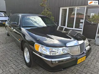 Lincoln Town Car 4.6 Signature** limousine**limo**