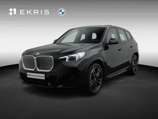 BMW iX1 eDrive20 M Sportpakket | Premium Pack | Panoramadak | 19''