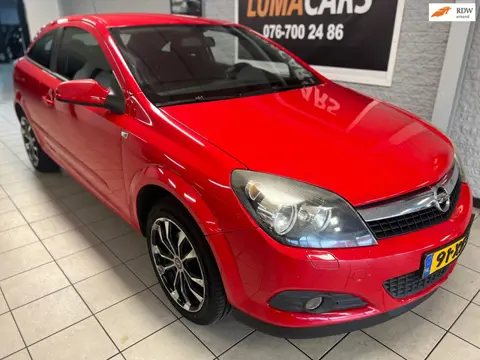 Opel Astra GTC 1.6 Temptation | APK aanwezig | Airco |cruise