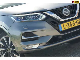 Nissan Qashqai 1.3 DIG-T Tekna + DCT Dynamic Pack - Grey Metallic -