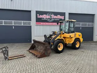 Volvo L30G, Wheelloader, Bucket and forks, 2016 Year!!