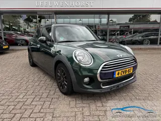 MINI 5-deurs 1.5 Cooper Chili, HUD, PDC, sportstoelen, half leer, dealer onderhouden