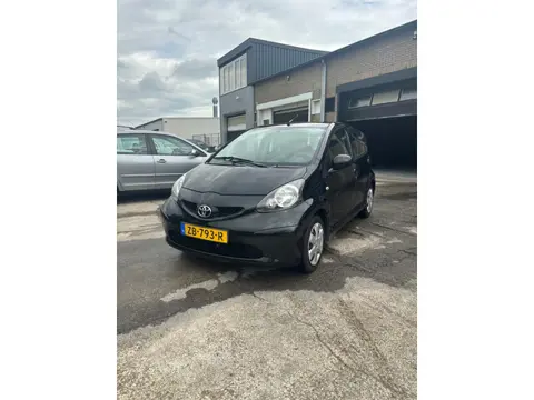 Toyota Aygo 1.0-12V