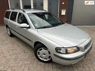 Volvo V70 2.4 Comfort Line / Airco / Cruise / AUT / NAP