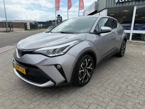 TOYOTA C-HR 1.8 Hydrid TEAM D
