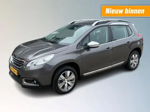 PEUGEOT 2008 1.2 PURETECH ALLURE
