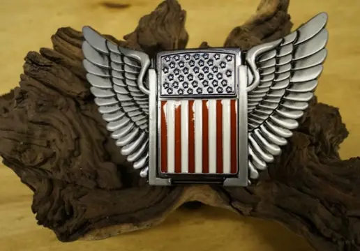 Buckle met sigaretten aansteker " Adelaars vleugels "