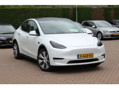 Tesla Model Y RWD 58 kWh / Autopilot / Panormadak / Camera / Premium Audio / 19'' / Navigatie