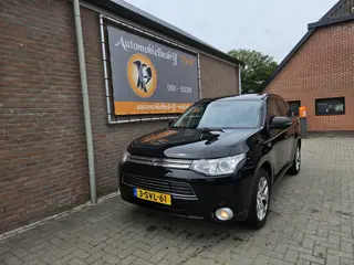 Mitsubishi Outlander 2.0 PHEV Instyle+ (bj 2013, automaat)