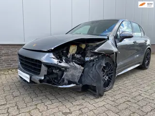 Porsche Cayenne 3.6 GTS V6 440pk Bose, Sportchrono, Camera, Stoelverwarming Voor/Achter, Verwarmd St
