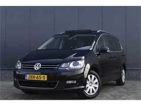 Volkswagen Sharan 1.4 TSI Highline 7p. Trekhaak - Pano - Cruise - Clima