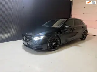 Mercedes-Benz A-klasse 200 AMG Line pano/keyless/burmester/cam/