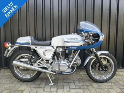 Ducati 900 SS