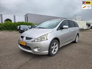 Mitsubishi Grandis 2.4-16V InSport 7 peroons | Automaat