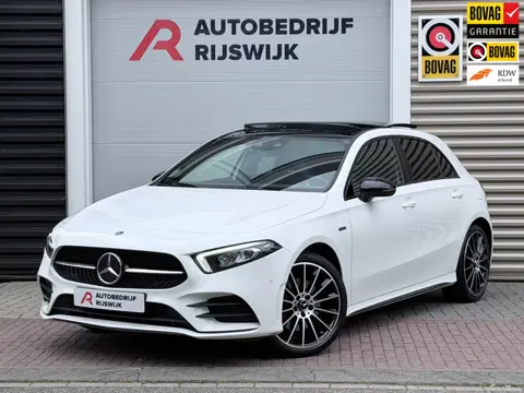 Mercedes-Benz A-klasse 250 e AMG Line Pano/AR/sfeer/Camera