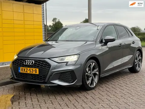 Audi A3 SPORTBACK 30 TFSI S-Line edition Virtual LED Leer Lane-Assist