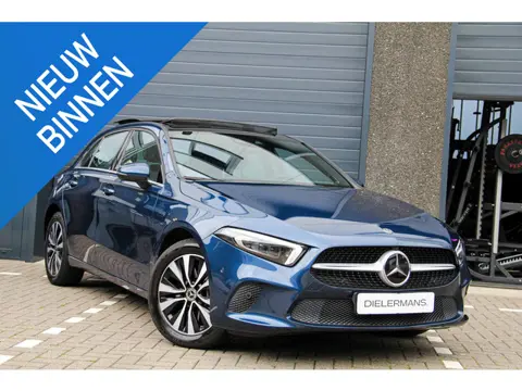 Mercedes-Benz A-klasse 250 e | SOH 100% | BTW voertuig | panoramadak | Burmester audio | Sfeerverlic