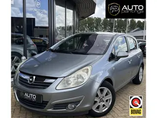 Opel Corsa 1.4-16V Cosmo 101PK | NL AUTO | Airco | Cruise Control | Lichtmetalen Velgen | 5 Deurs | 
